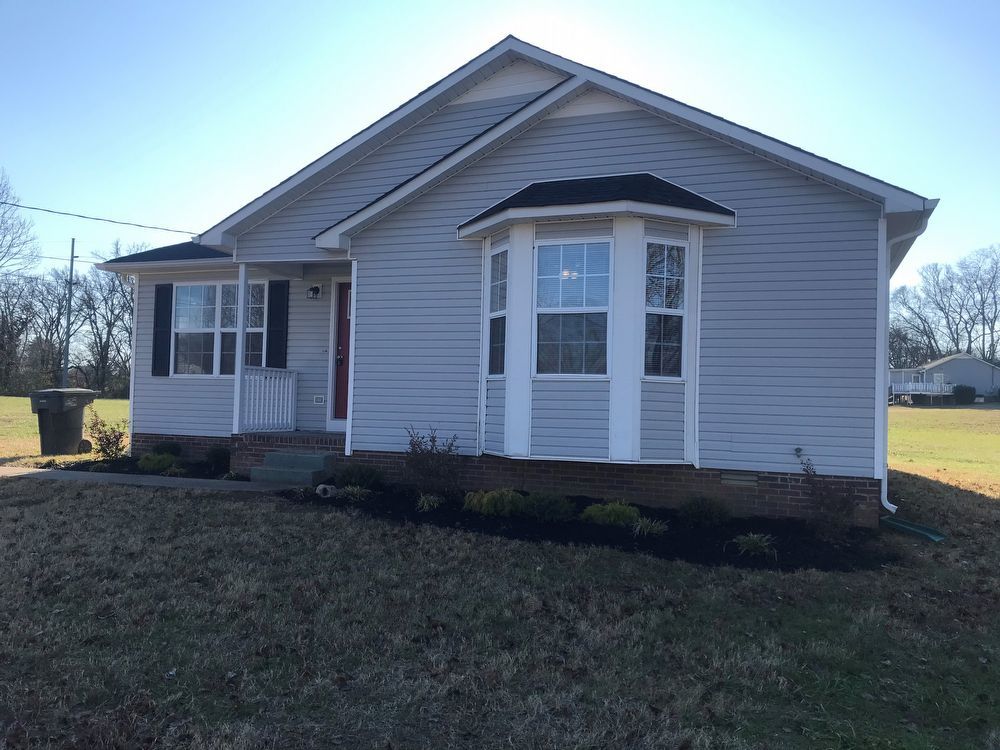 Charming 3 Bed 2 Bath Home In Columbia! property image