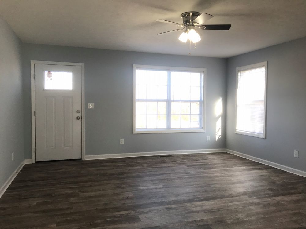 Charming 3 Bed 2 Bath Home In Columbia! property image