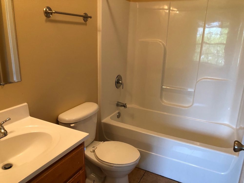 2 Bed 2 Bath Home Located Near MTSU property image