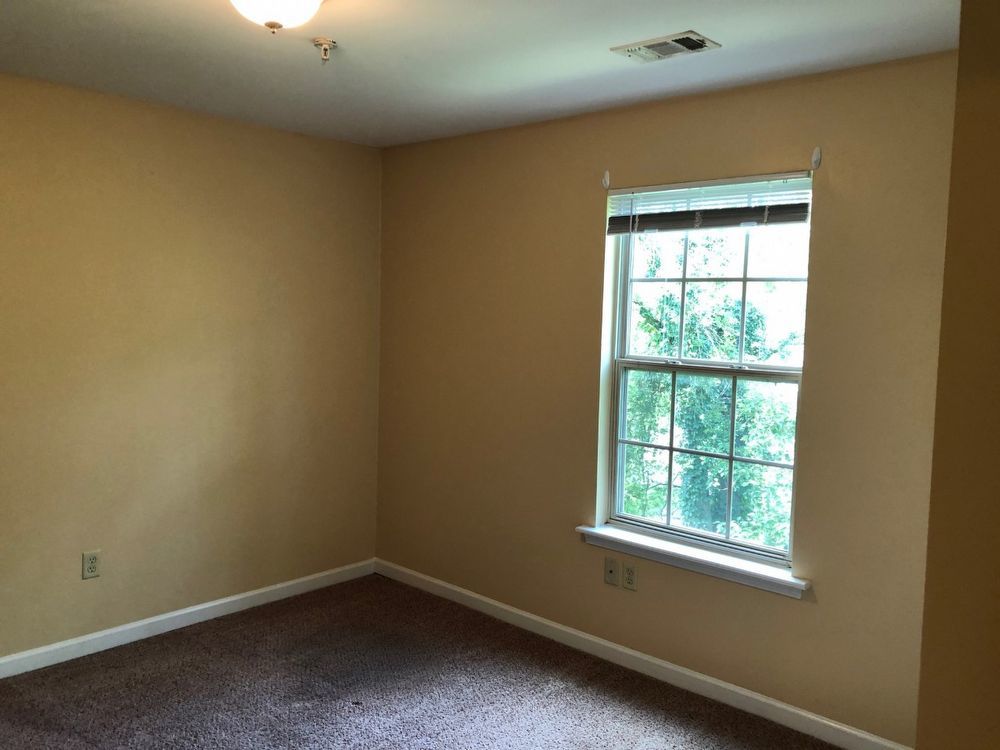 2 Bed 2 Bath Home Located Near MTSU property image