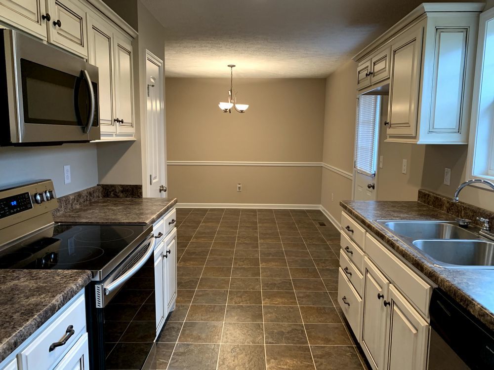 Beautiful 3 Bedroom 2 Bathroom Ranch Style Home on Large Lot property image