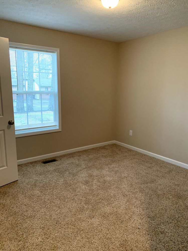 Beautiful 3 Bedroom 2 Bathroom Ranch Style Home on Large Lot property image