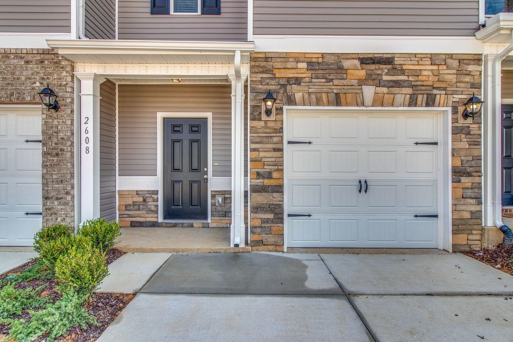 Beautiful 3BR/2.5BA Townhome in Columbia! property image
