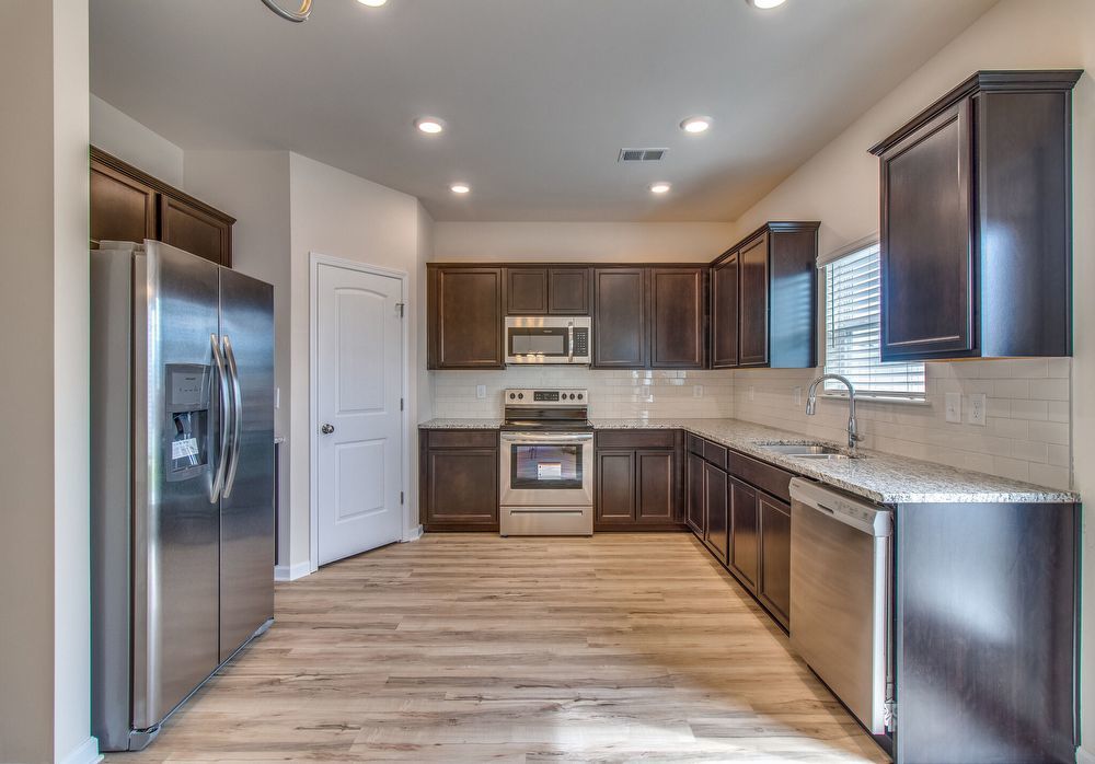 Beautiful 3BR/2.5BA Townhome in Columbia! property image
