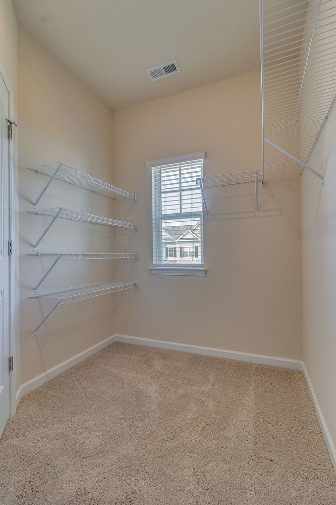 Beautiful 3BR/2.5BA Townhome in Columbia! property image