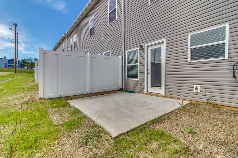 Beautiful 3BR/2.5BA Townhome in Columbia! property image