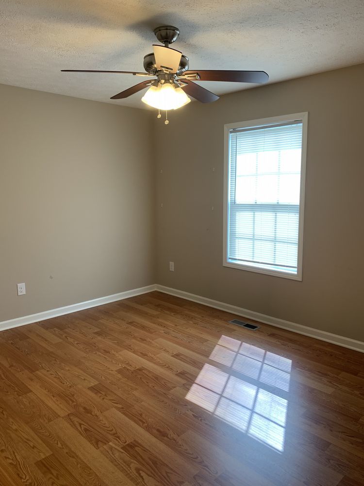 Charming 3 Bedroom Home with Fenced in Yard! property image