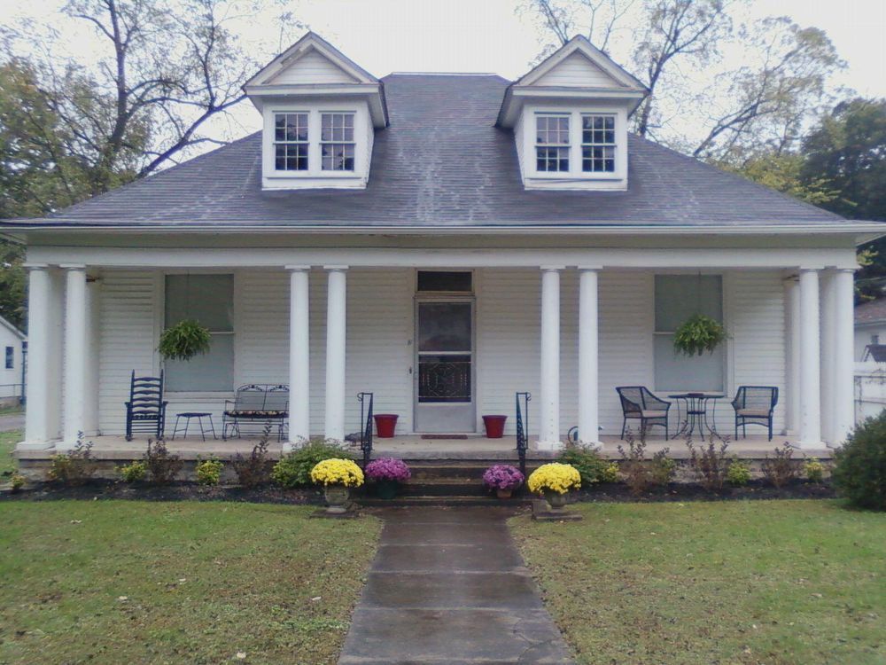 Beautiful and Spacious 2 BR 1 BA Apartment located in Downtown Murfreesboro property image