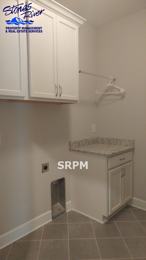 Beautiful 3 Bed 2 Bath Home in Nolensville - With Screened in Back Porch property image