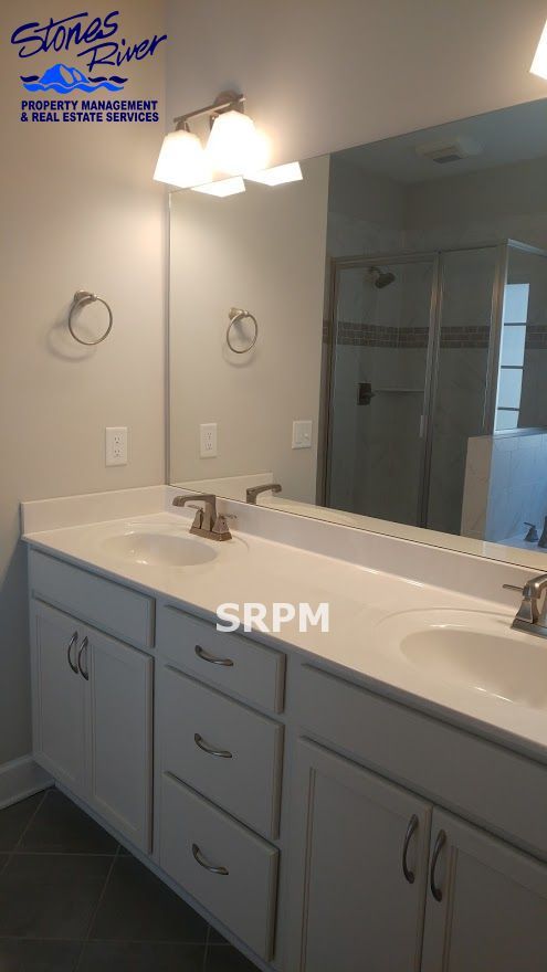 Beautiful 3 Bed 2 Bath Home in Nolensville - With Screened in Back Porch property image