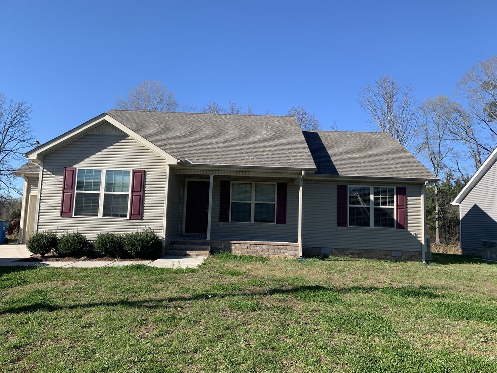 3 Bedroom, 2 Bath Home with GARAGE! property image