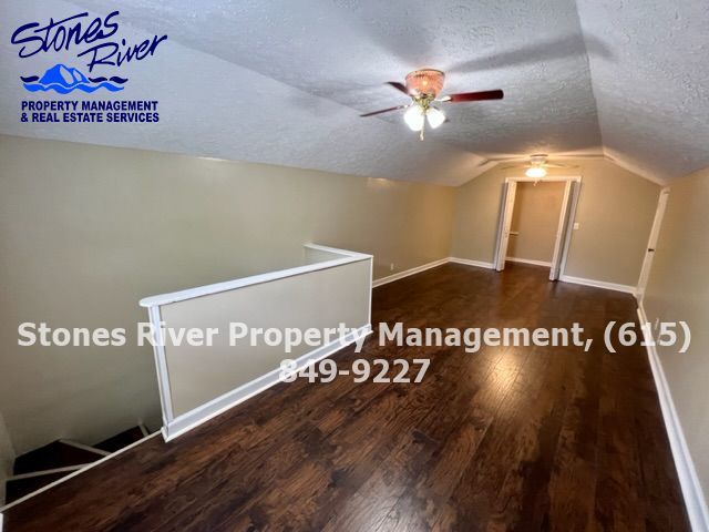 3 Bed/2 Bath Townhouse *Huge Bonus Room*SOUTH Murfreesboro property image