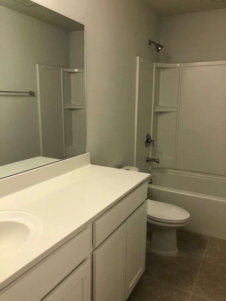 Beautiful Open Concept 3 BR 2.5 Bath Townhome in Murfreesboro - Off Veterans Parkway property image