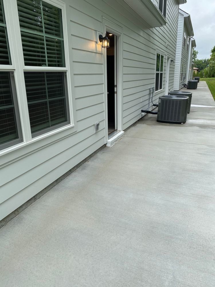 3 BD 2.5 BA | 2 Car Garage | End Unit property image