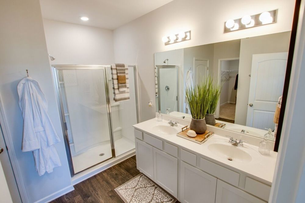 4 BD, 2 BA, 2 Car Garage! Open Floor Plan! Community Pool + Playground property image