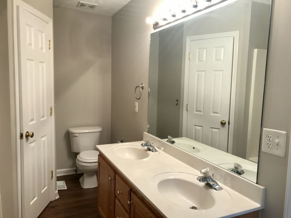 Beautiful 3 Bedroom, 2 Bath Home with Upgrades Throughout! property image