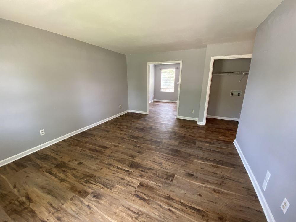 Charming 3 Bed, 2 Bath Home on Over an Acre! property image