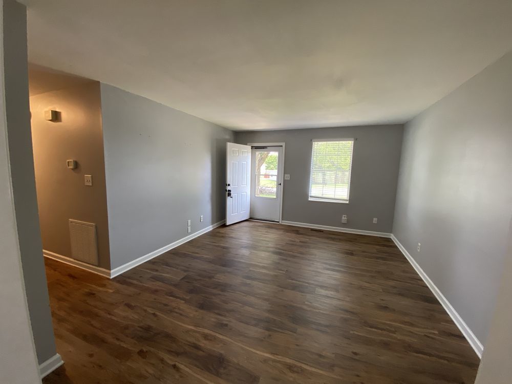 Charming 3 Bed, 2 Bath Home on Over an Acre! property image