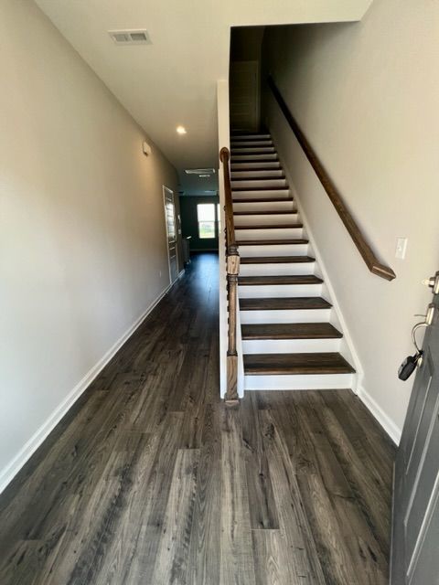 3 Bed 2.5 Bath Townhome, Minutes from I-24 & The Avenue! property image