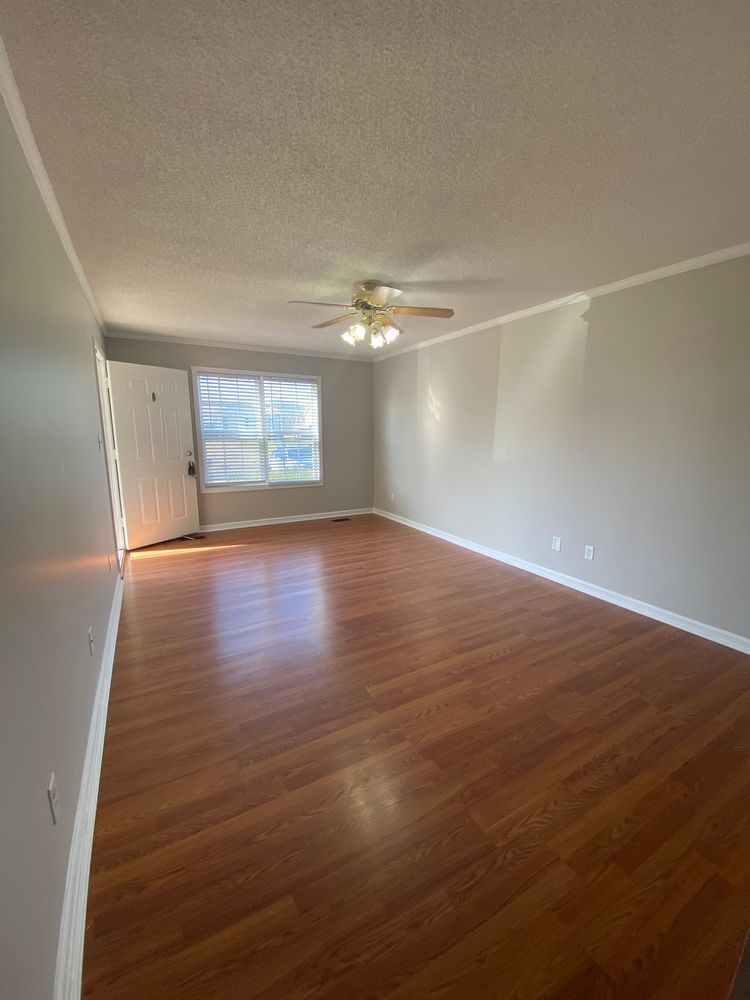 ✨ $500 Move-In Incentive for Approved Applications with a May Move-In! ✨ property image