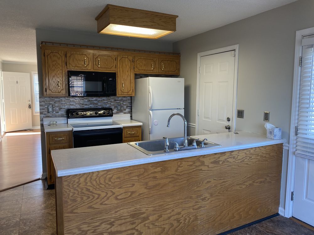 ✨ $500 Move-In Incentive for Approved Applications with a May Move-In! ✨ property image
