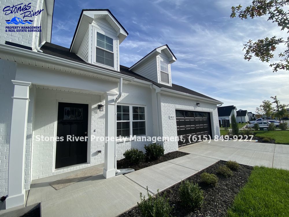 3 BD 2.5 BA Great Location, 2 Car Garage Like New Build Townhome! property image