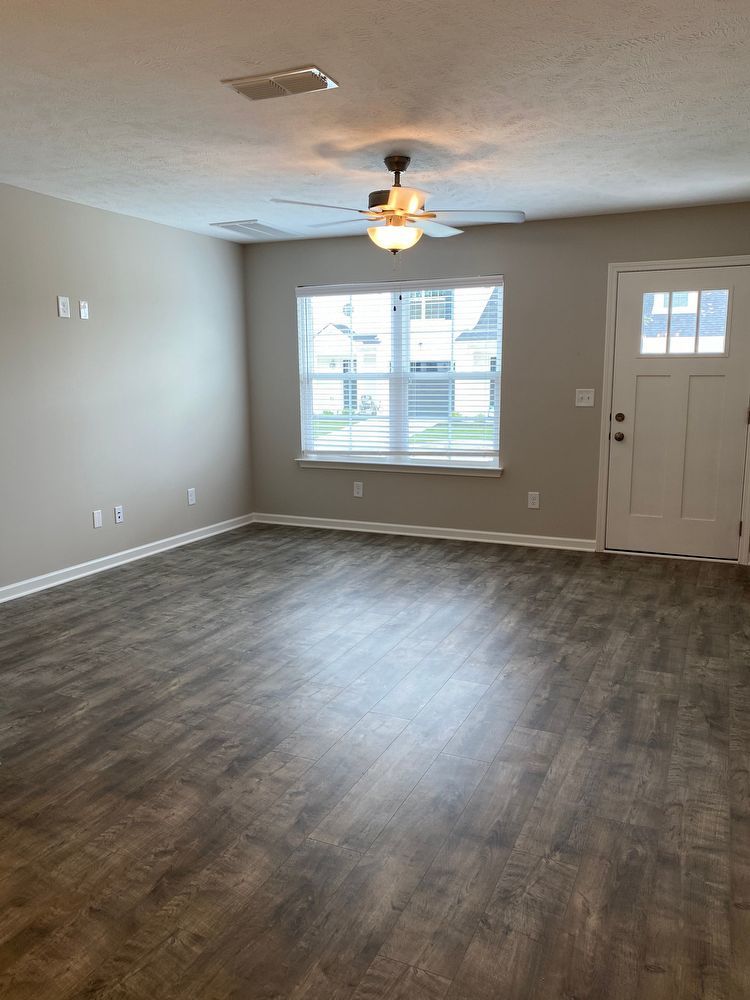 3 BD 2.5 BA Great Location, 2 Car Garage Like New Build Townhome! property image