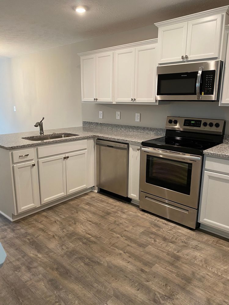 3 BD 2.5 BA Great Location, 2 Car Garage Like New Build Townhome! property image