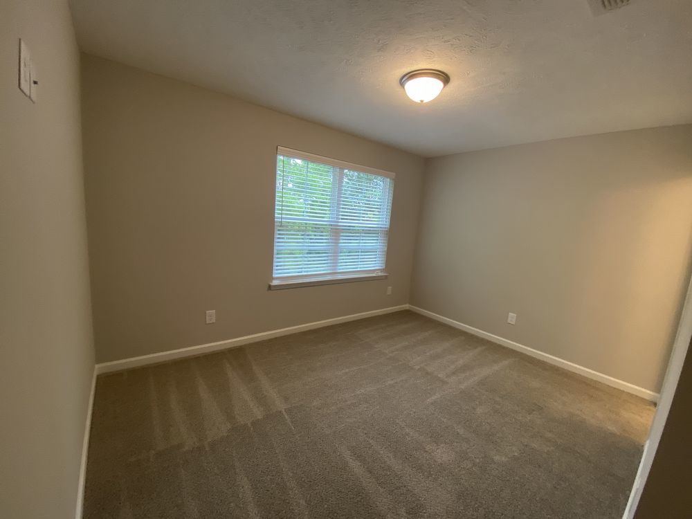 3 BD 3.5 BA 1 Car Garage Great Location Like New Townhome! property image