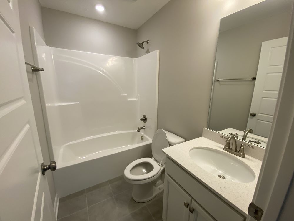 3 BD 3.5 BA 1 Car Garage Great Location Like New Townhome! property image