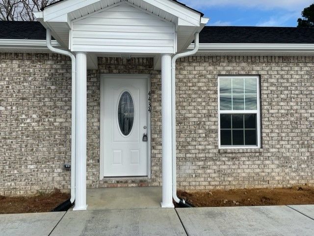 Recently built 2 Bedroom Apartment Minutes from Tim's Ford Lake! property image