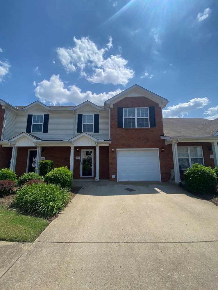 Beautiful 3 BR, 2.5 BA, 1 Car Garage, Bonus Room, and Triple Blackman Zoned! property image