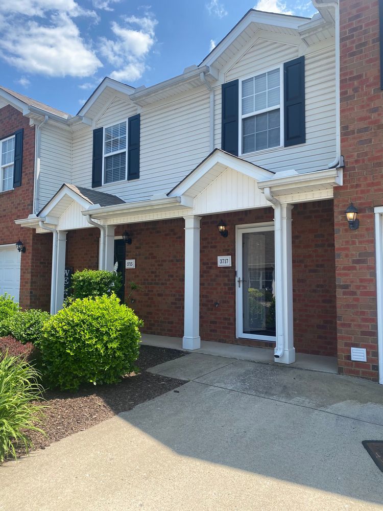 Beautiful 3 BR, 2.5 BA, 1 Car Garage, Bonus Room, and Triple Blackman Zoned! property image