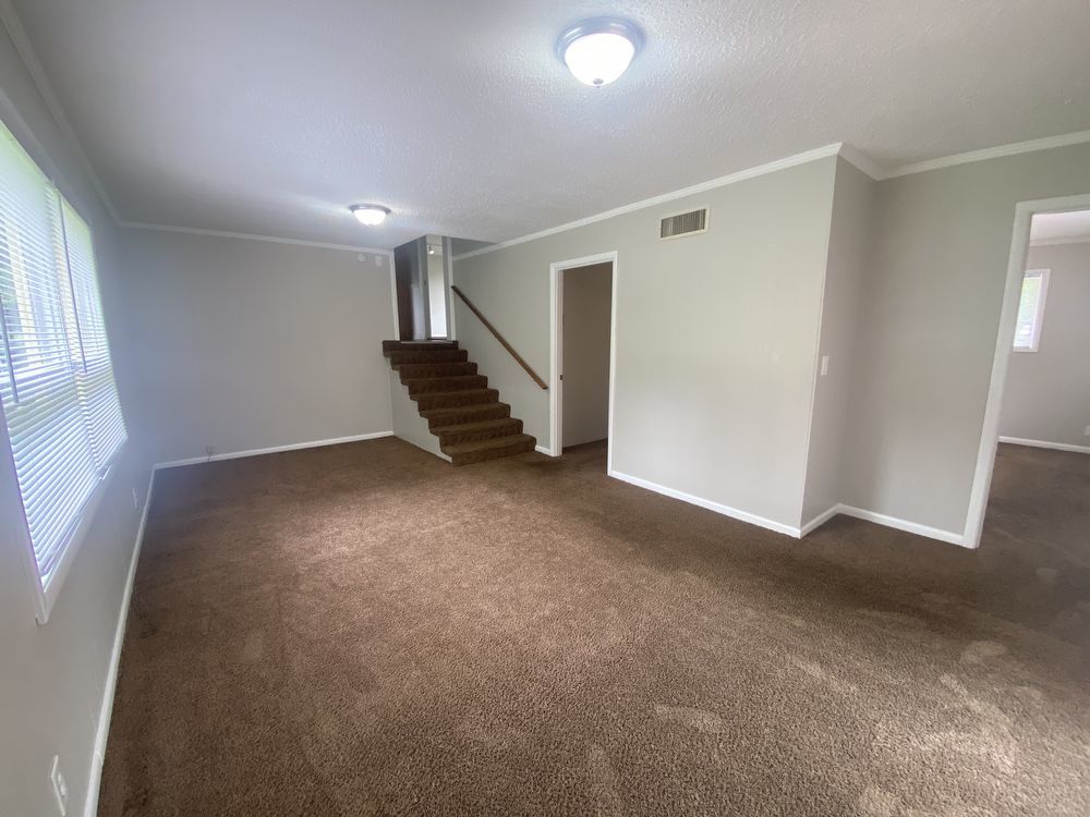 Charming 4 BR, 2 BA, Close to MTSU, 1 Car Garage, Large Carport property image