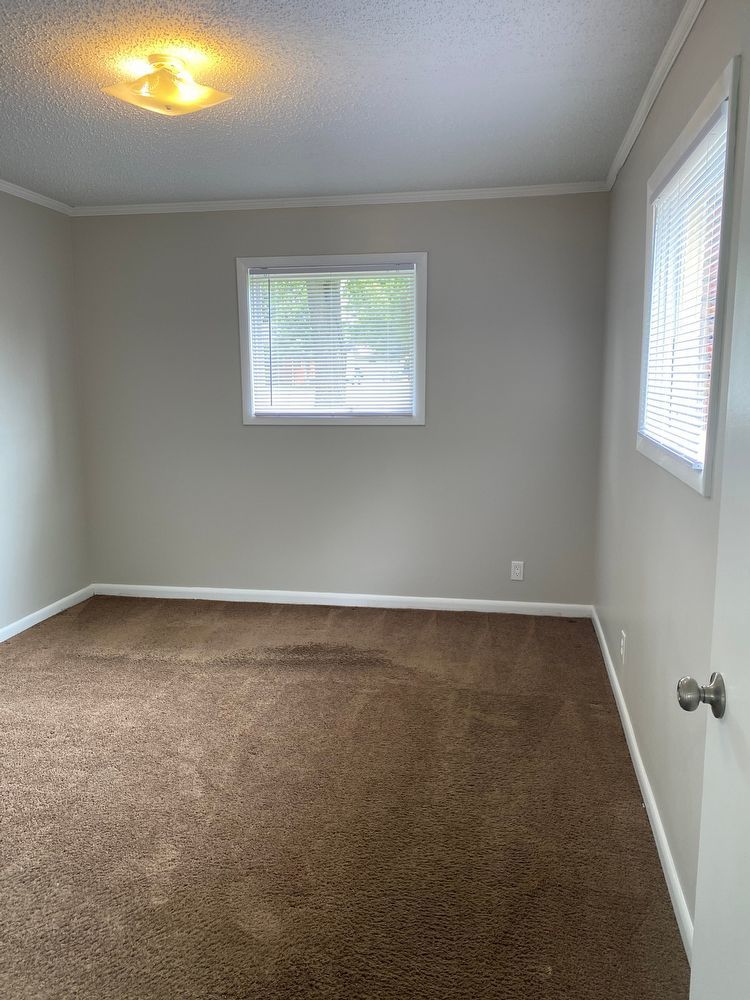 Charming 4 BR, 2 BA, Close to MTSU, 1 Car Garage, Large Carport property image