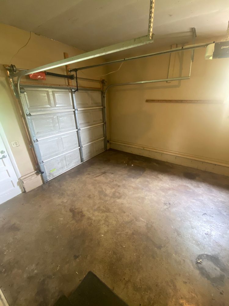 Charming 4 BR, 2 BA, Close to MTSU, 1 Car Garage, Large Carport property image