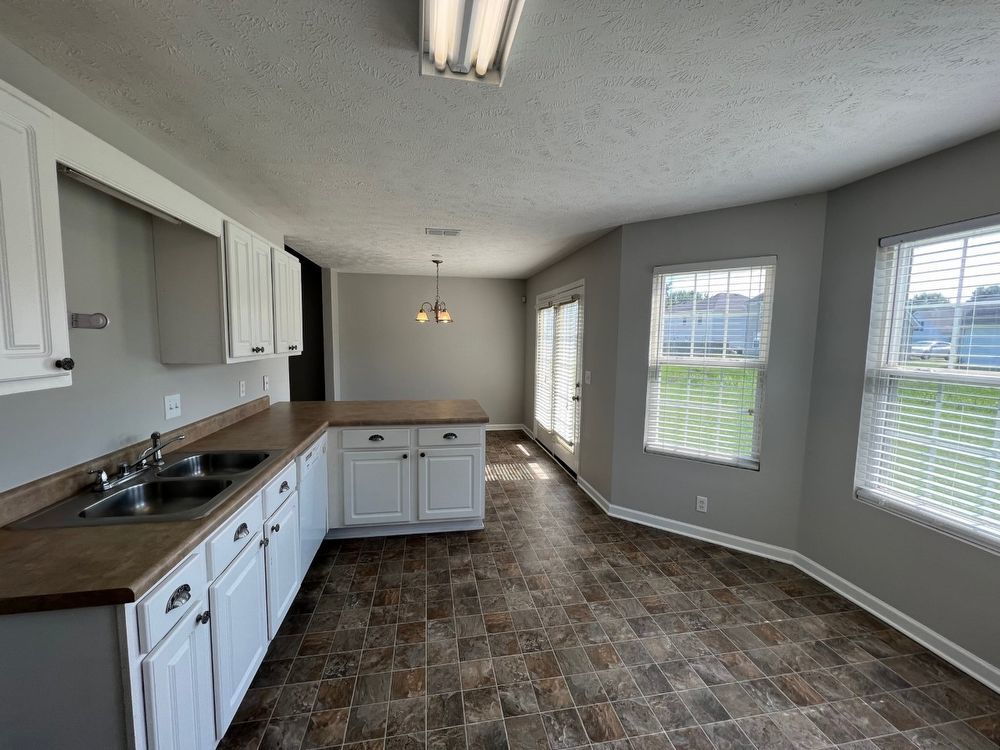 1/2 Off First Motnh's Rent! 3BR 2.5B Home + Office/Study & BONUS ROOM located in Murfreesboro property image