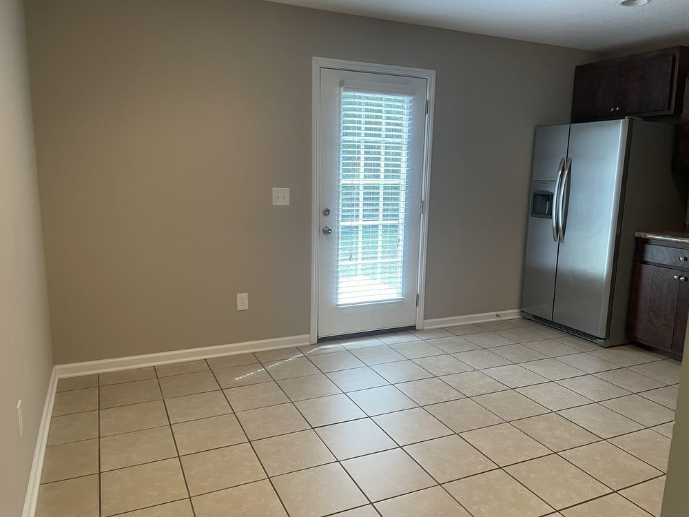 Charming 3 Bedroom Home Close to Downtown Tullahoma... property image