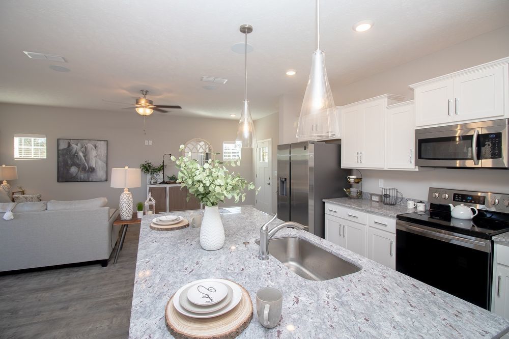 Like New Luxury Townhome! 3 BR, 2.5 BA, 2 Car Garage, Pool, Dog Park, and More! property image