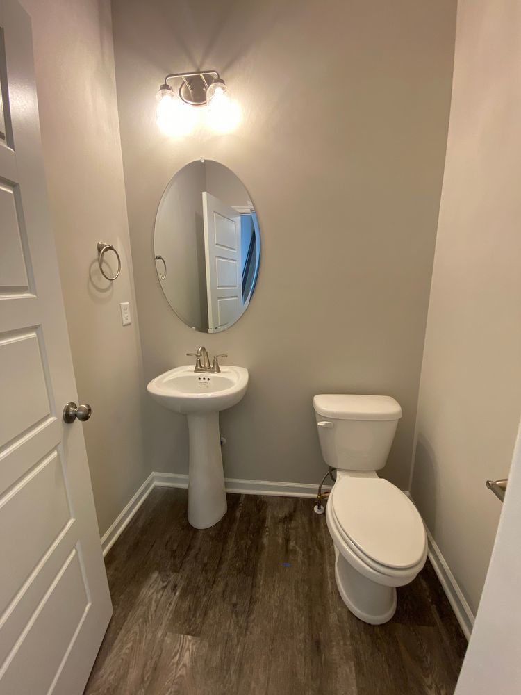 Like New Luxury Townhome! 3 BR, 2.5 BA, 2 Car Garage, Pool, Dog Park, and More! property image