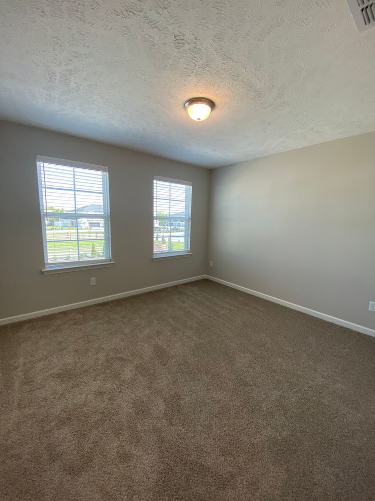 Like New Luxury Townhome! 3 BR, 2.5 BA, 2 Car Garage, Pool, Dog Park, and More! property image