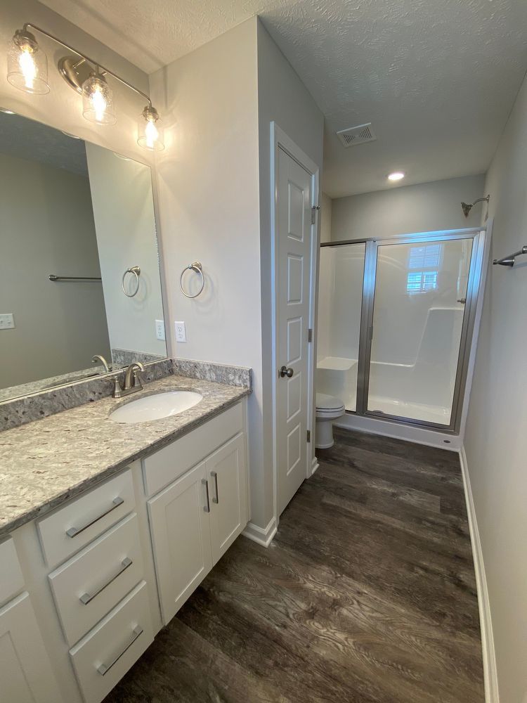Like New Luxury Townhome! 3 BR, 2.5 BA, 2 Car Garage, Pool, Dog Park, and More! property image