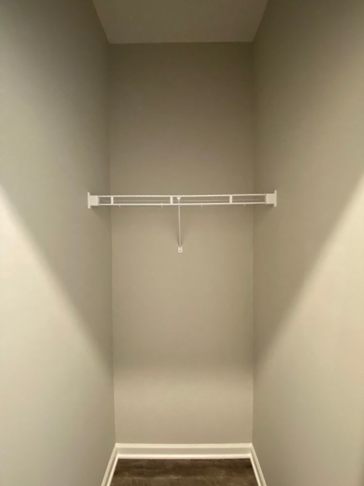 Like New Luxury Townhome! 3 BR, 2.5 BA, 1 Car Garage, Pool, Dog Park, and More! property image