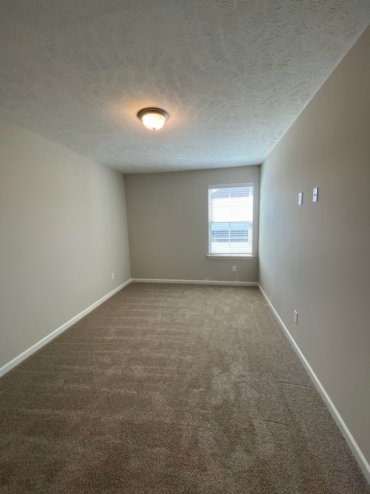 Like New Luxury Townhome! 3 BR, 2.5 BA, 1 Car Garage, Pool, Dog Park, and More! property image