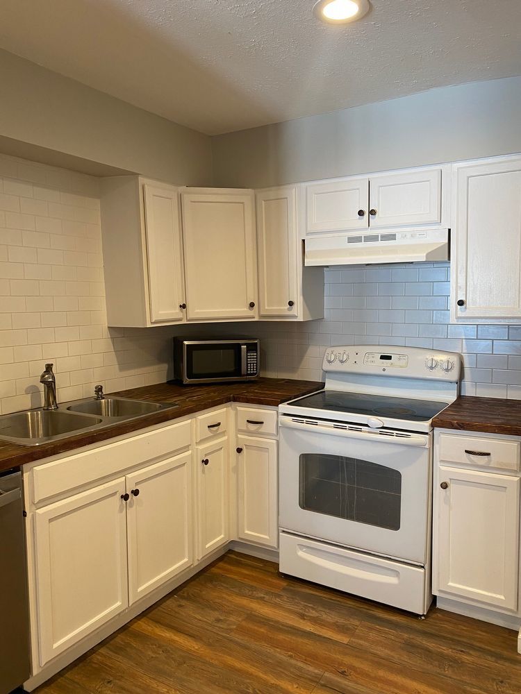 Renovated 2 BR, 2 BA Apartment, Easy Access to I24 & 15 Mins. to Downtown Nashville property image