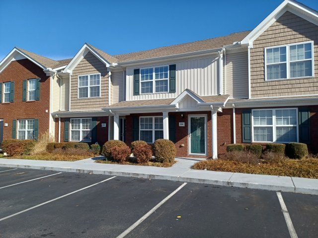 Awesome Location. South Nashville Townhome. Washer & Dryer. property image
