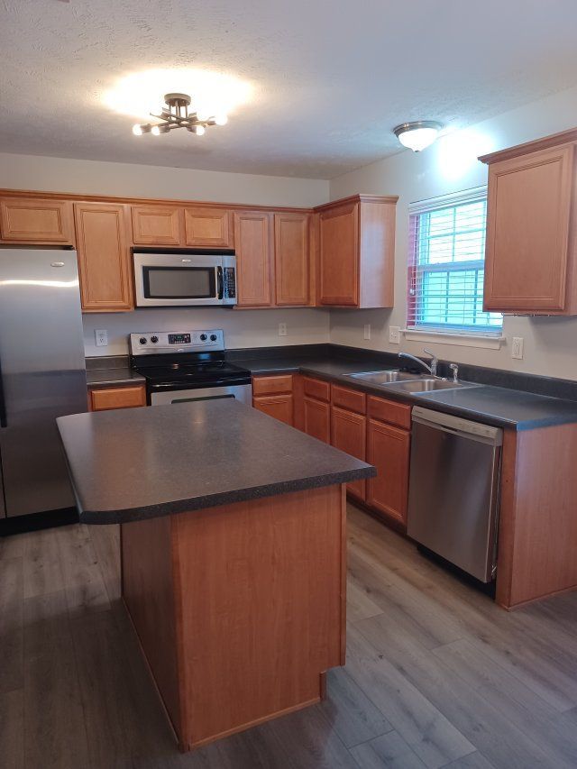 Awesome Location. South Nashville Townhome. Washer & Dryer. property image