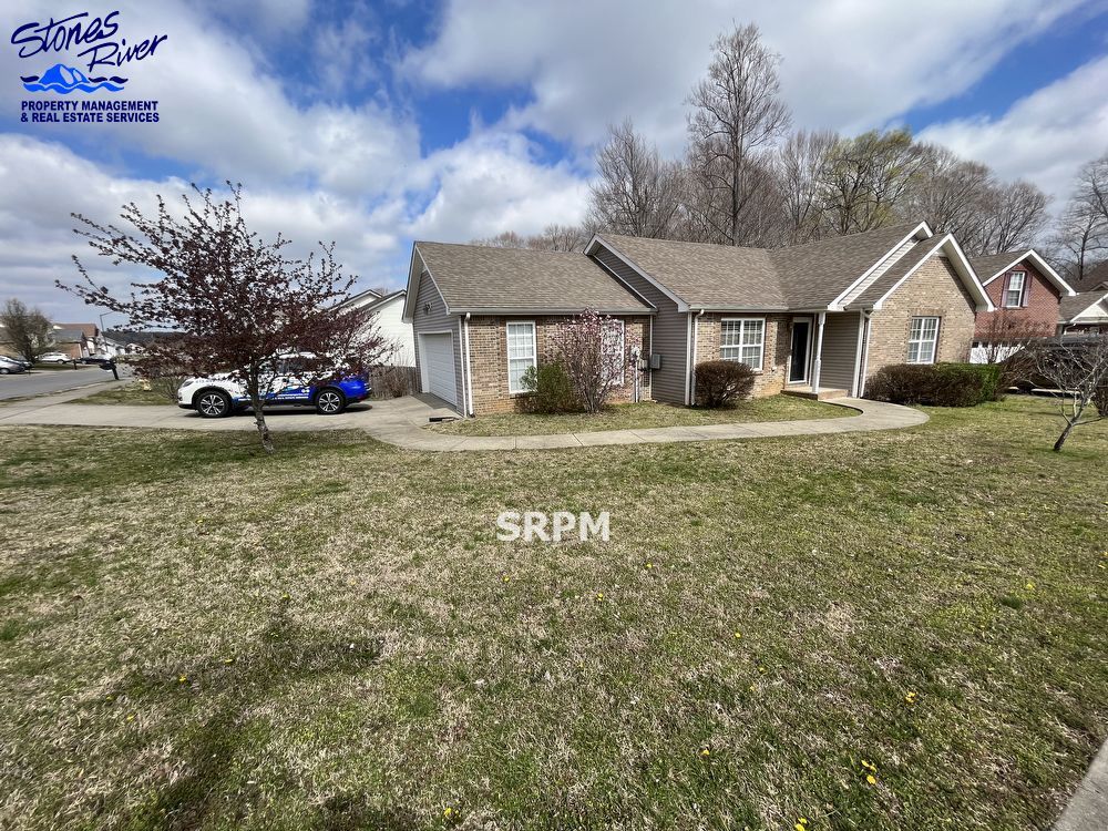 Charming 3 Bed / 2 Bath Ranch-Style Home on Corner Lot – Clarksville, TN property image