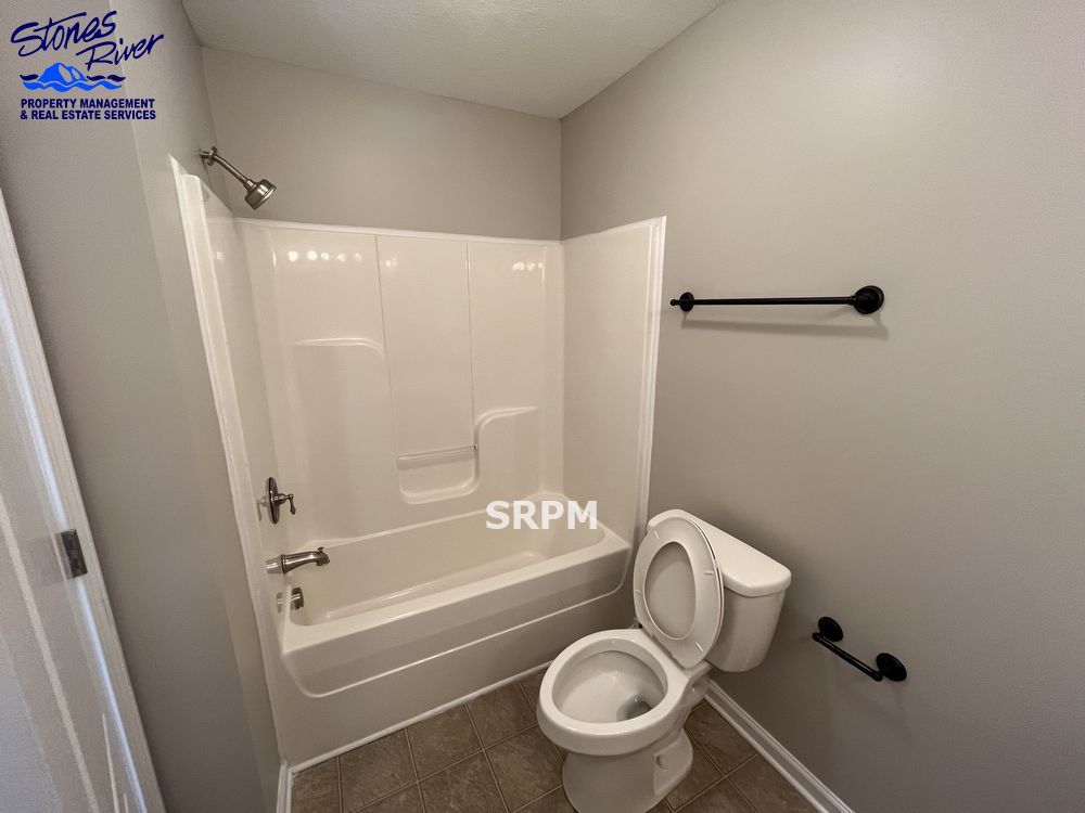 Charming 3 Bed / 2 Bath Ranch-Style Home on Corner Lot – Clarksville, TN property image