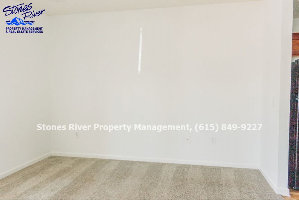 3 BR/ 2.5 BA Townhome in Somerset Springs in Spring Hill! Club House pool, workout area, etc.. property image